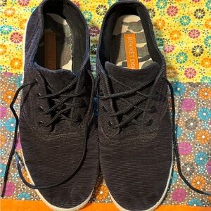Rocket Dog Women’s Black Corduroy Casual Sneakers 10